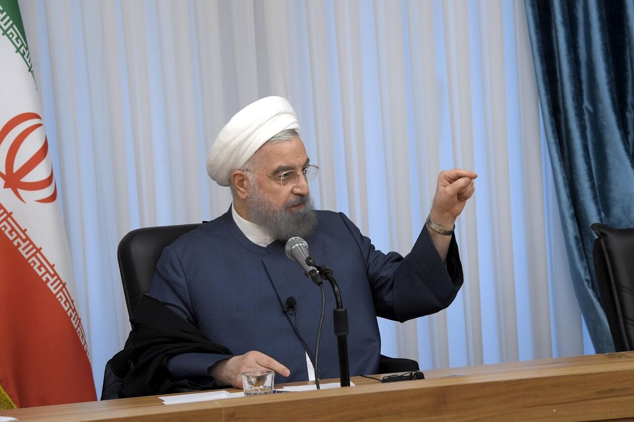 روحانی: اگر قرار است ۲۰ سال با قدرت‌های جهانی بجنگیم، از مردم بپرسید