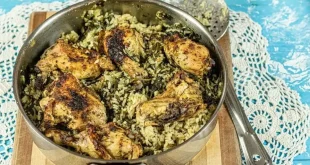 اسفناج پلو با مرغ و رب انار؛ دستور پخت پلوی مجلسی